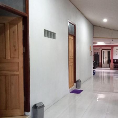 Belitung Backpacker Apartman Tanjung Pandan Kültér fotó