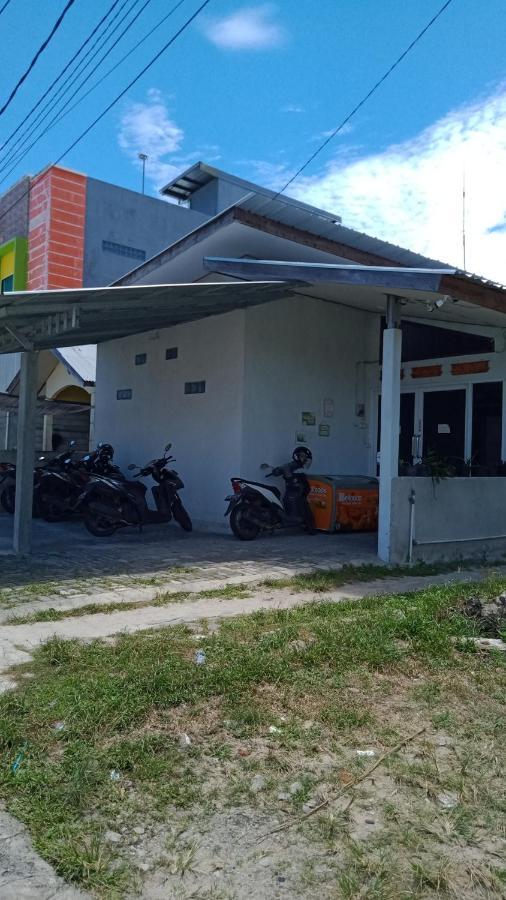 Belitung Backpacker Apartman Tanjung Pandan Kültér fotó