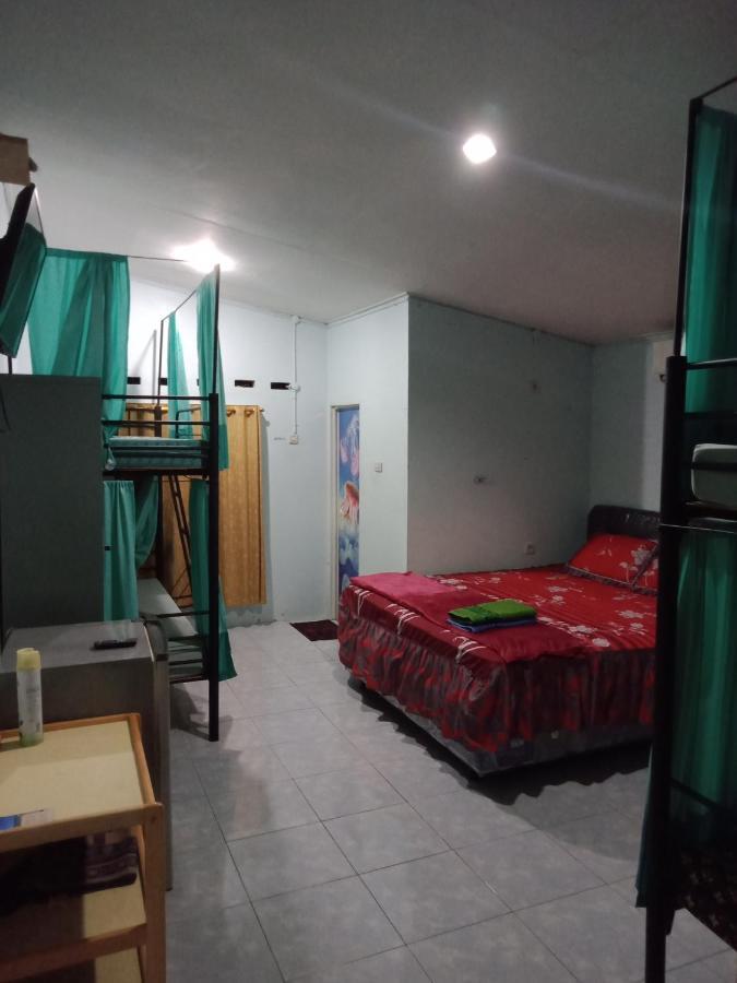 Belitung Backpacker Apartman Tanjung Pandan Kültér fotó