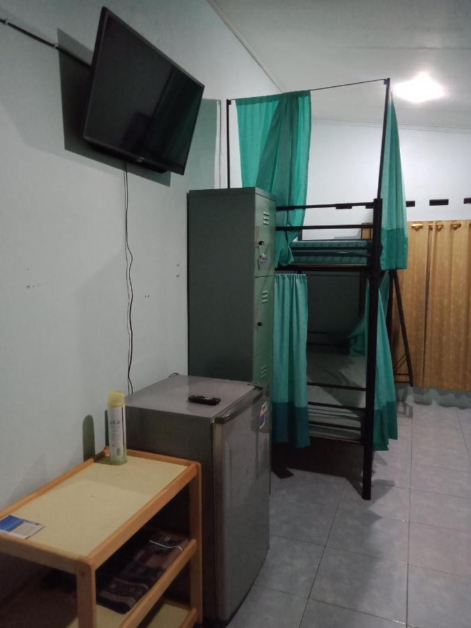 Belitung Backpacker Apartman Tanjung Pandan Kültér fotó